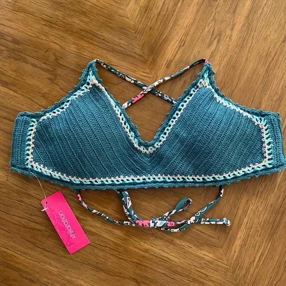 XHILARATION CROCHETED BIKINI TOP - Picture 1 of 10